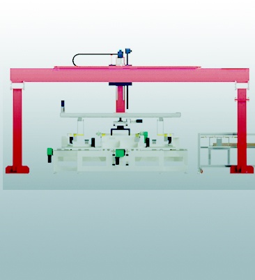 溢膠組框機(jī)、機(jī)械手臂、打膠機(jī)